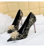 Women Fashion Sexy Pearl Flower Decorative Stiletto Shoes Pumps